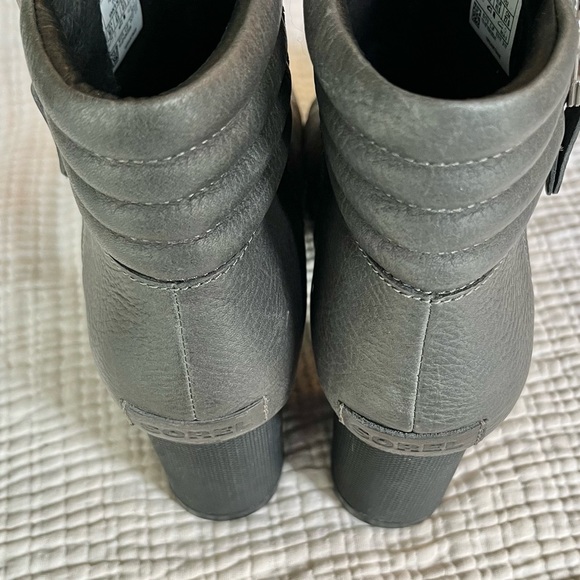 SOREL | Gray Danica Zip Waterproof Leather Heeled Ankle Boot Booties - Picture 4 of 10